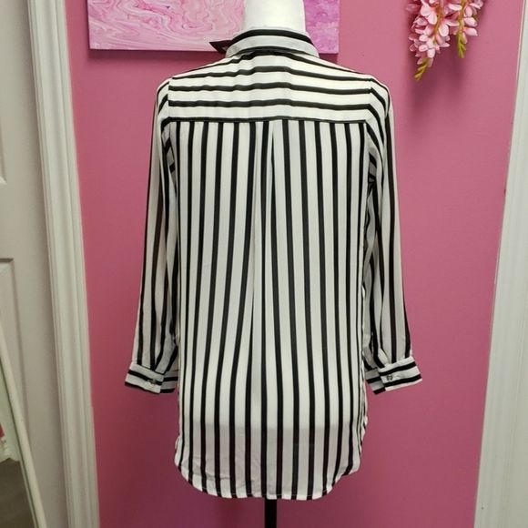 NWT 🖤 Revamped B&W Striped Shirt Blouse Top - Picture 8 of 12
